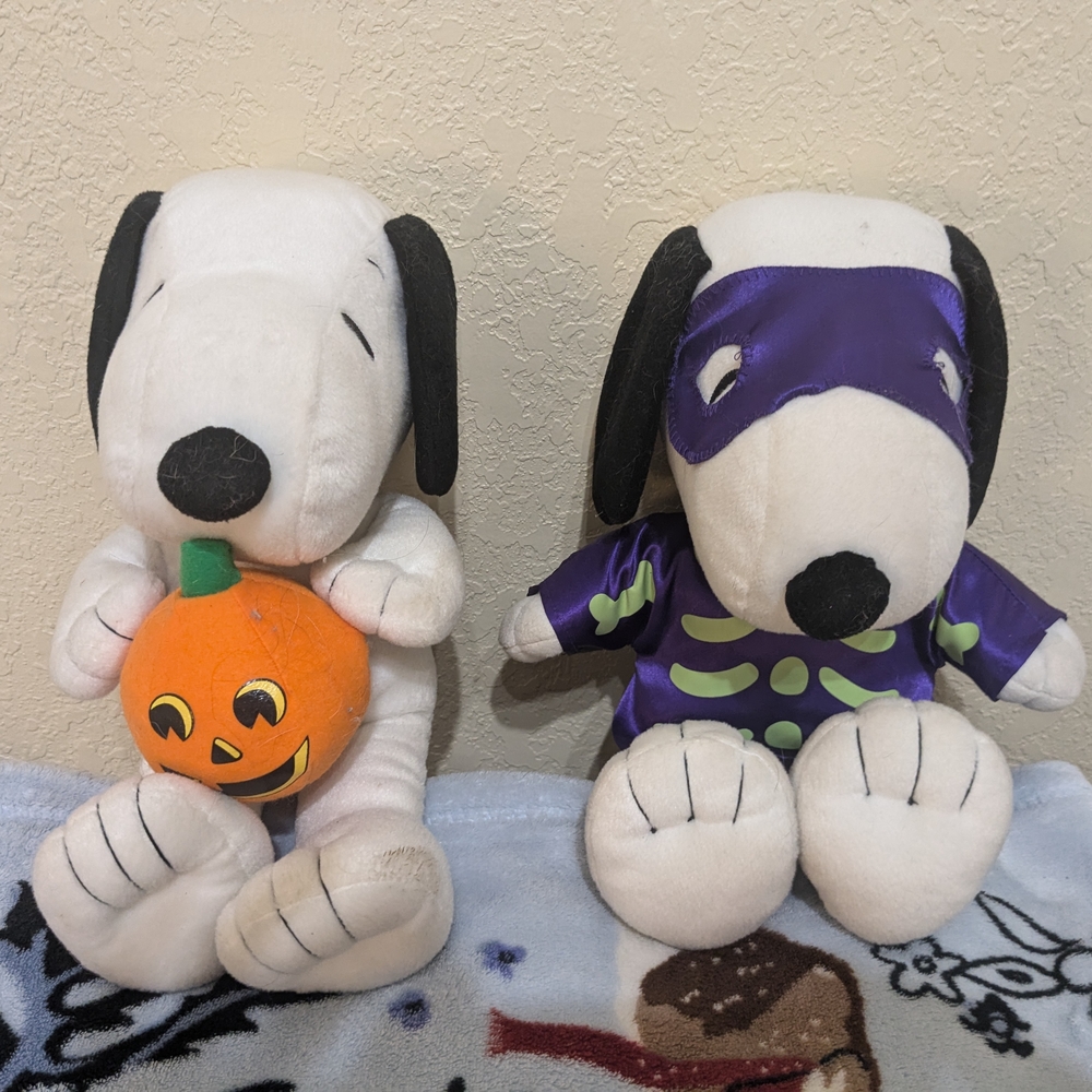 Snoopy Halloween Plush Set